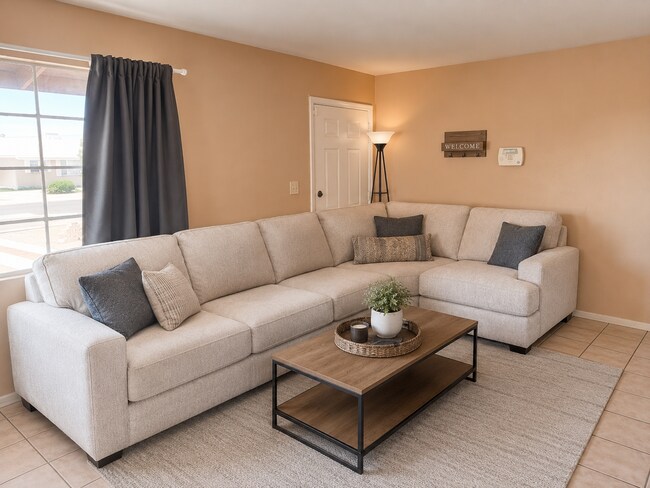 1425 E Hudson Dr Tempe, AZ 85281 photo 4