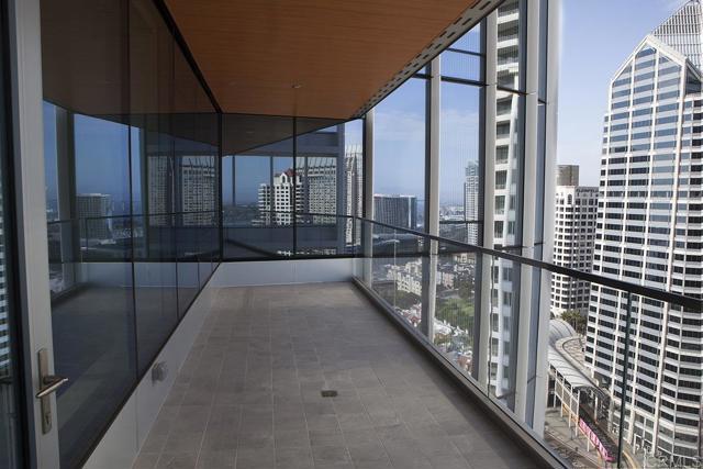888 W E St San Diego, CA 92101 photo 3