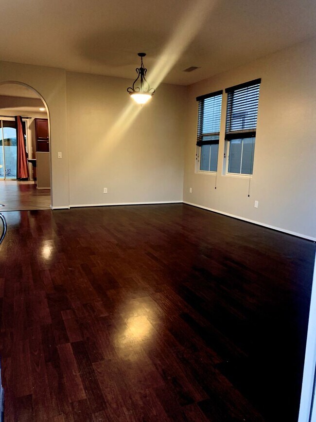 1053 W Caroline Ln Tempe, AZ 85284 photo 5