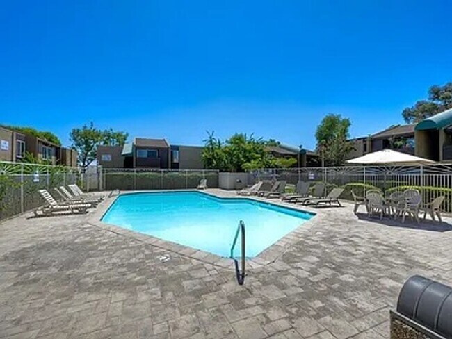 3456 Castle Glen Dr San Diego, CA 92123 photo 5