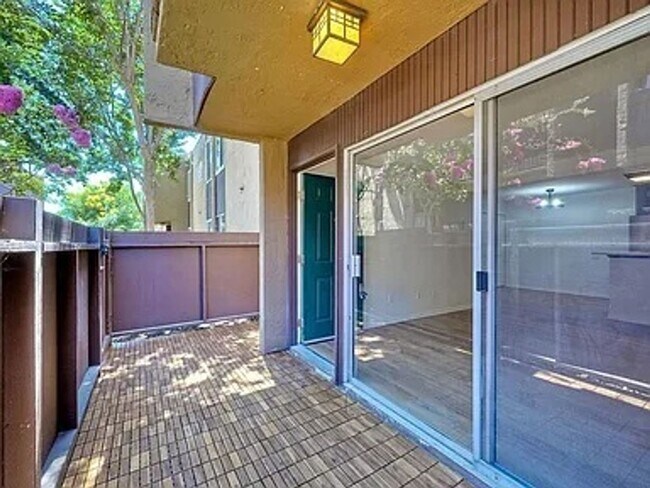 3456 Castle Glen Dr San Diego, CA 92123 photo 4
