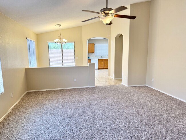 310 S 126th Ave Avondale, AZ 85323 photo 3