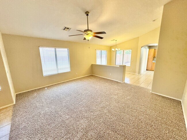 310 S 126th Ave Avondale, AZ 85323 photo 5