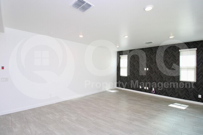 1045 E Thompson Way Chandler, AZ 85286 photo 5