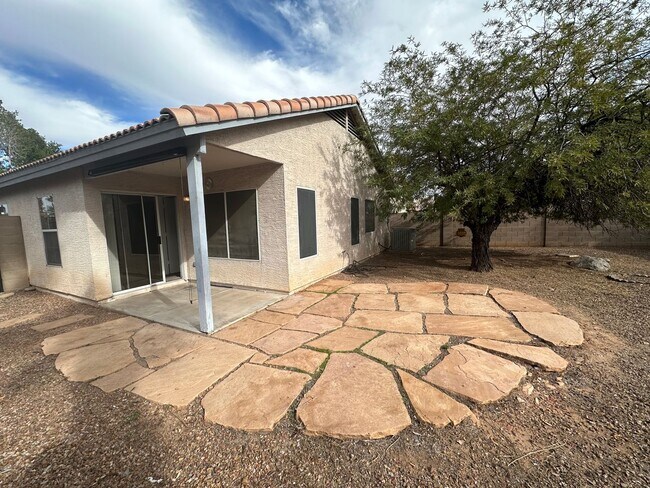 759 W Constitution Dr Gilbert, AZ 85233 photo 2