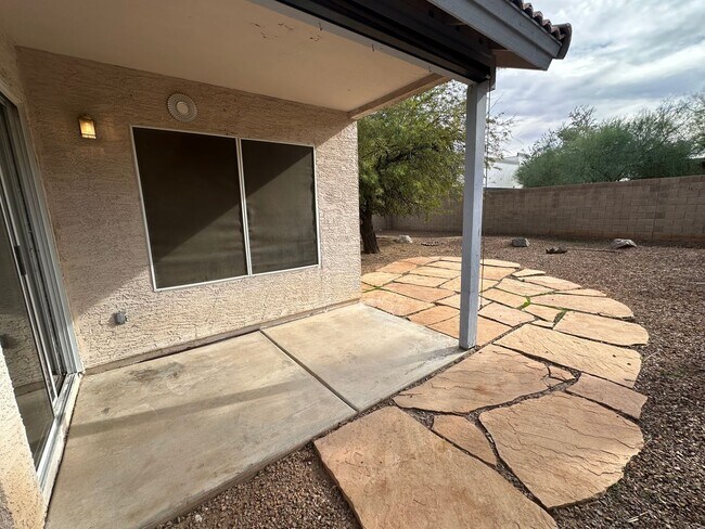 759 W Constitution Dr Gilbert, AZ 85233 photo 3