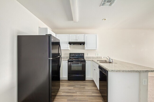 173 E Douglas Ave Coolidge, AZ 85128 photo 3