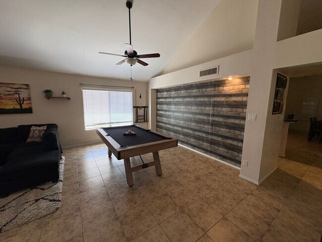 7035 W Morrow Dr Glendale, AZ 85308 photo 5