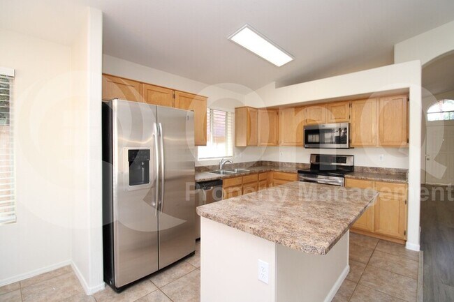 656 W Nopal Ave Mesa, AZ 85210 photo 2
