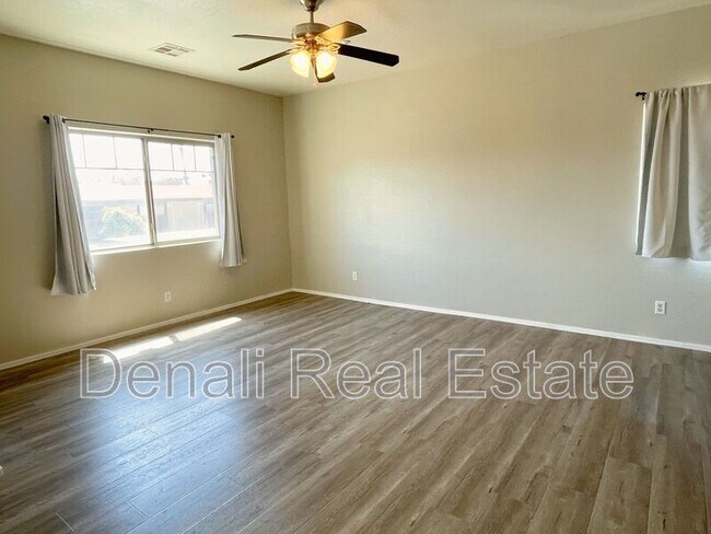 805 S Sycamore Mesa, AZ 85202 photo 4