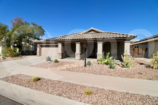 16372 W Woodlands Ave Goodyear, AZ 85338 photo 2