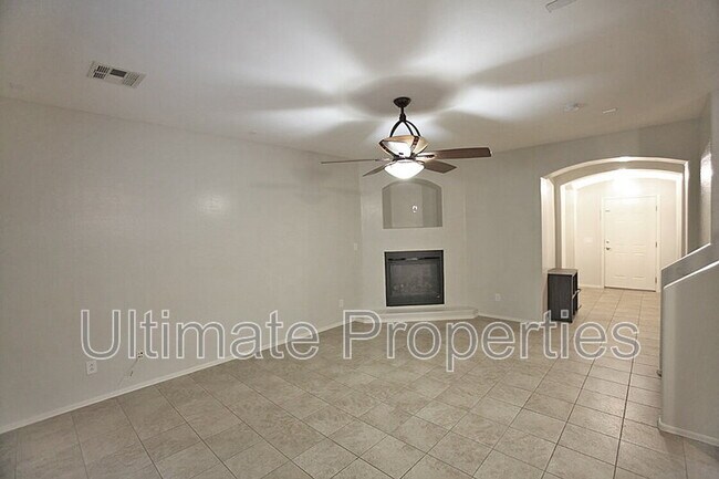 18162 W Elm St Surprise, AZ 85388 photo 4