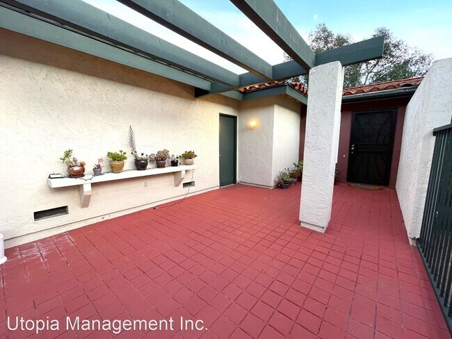 6959 Camino Pacheco San Diego, CA 92111 photo 2