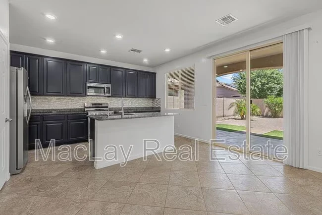 3263 S Miller Dr Chandler, AZ 85286 photo 3