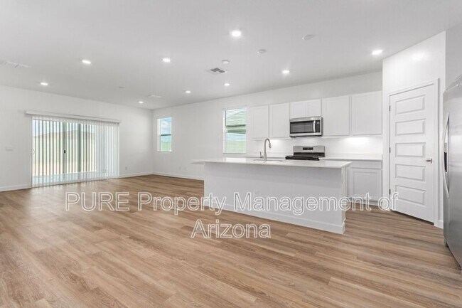 15404 W Smoketree Dr Surprise, AZ 85387 photo 3
