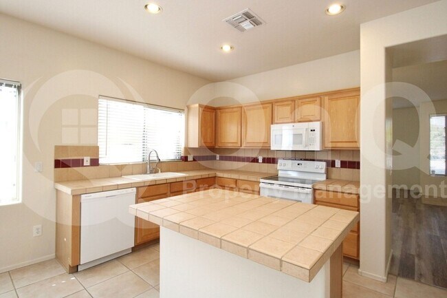3733 E Megan St Gilbert, AZ 85295 photo 5