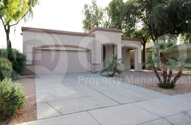 3733 E Megan St Gilbert, AZ 85295 photo 2
