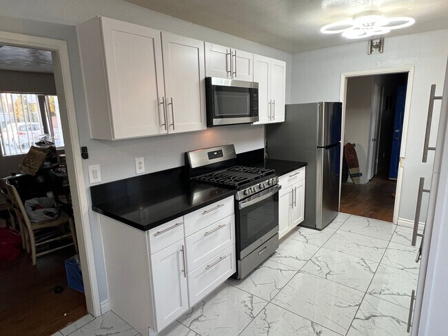 5478 Mary Ln Dr San Diego, CA 92115