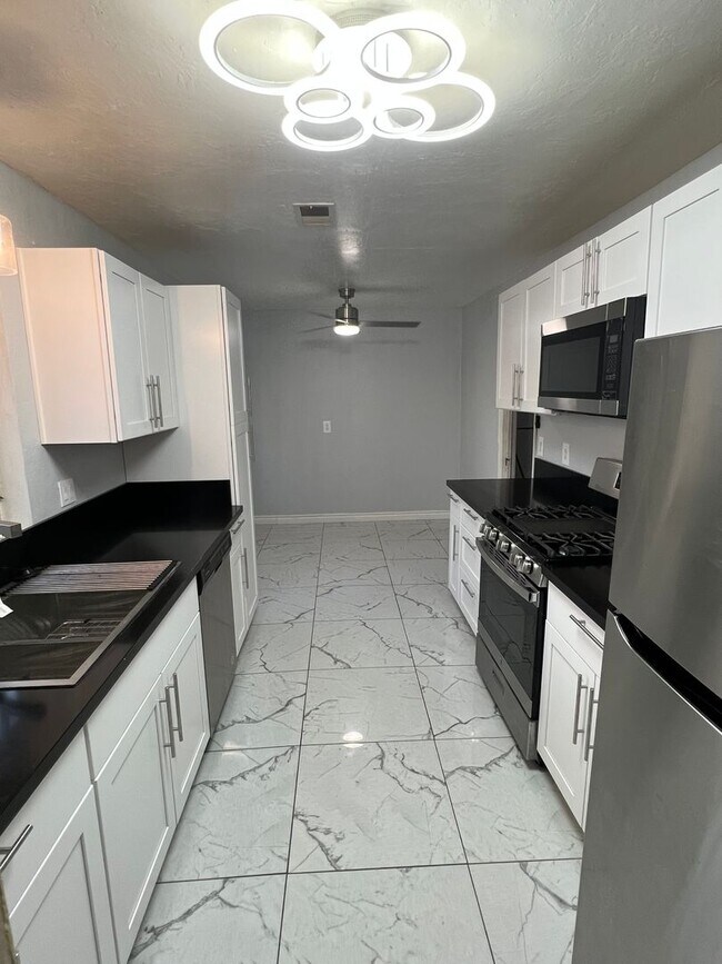 5478 Mary Ln Dr San Diego, CA 92115 photo 3