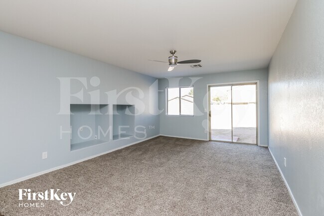 1066 E Denim Trail San Tan Valley, AZ 85143 photo 3