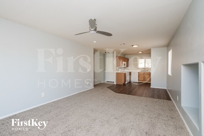 1066 E Denim Trail San Tan Valley, AZ 85143 photo 5