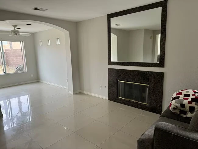 3215 Glancy Dr San Diego, CA 92173 photo 2