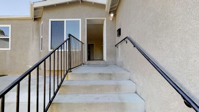 5045 College Ave San Diego, CA 92115 photo 5