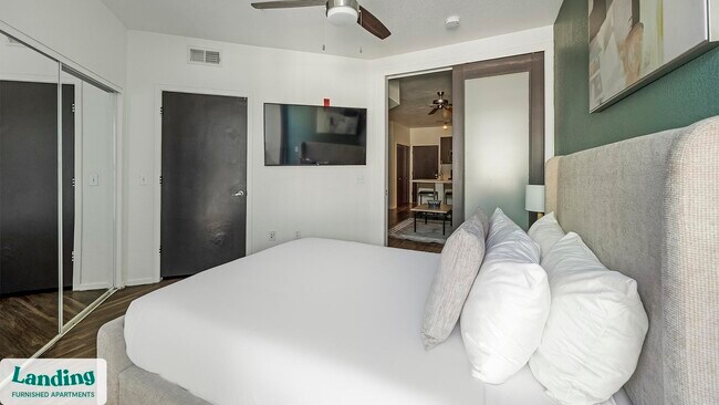 1001 E Playa Del Norte Dr Tempe, AZ 85288 photo 4