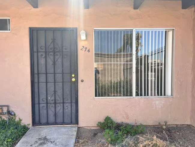 274 Roanoke Rd El Cajon, CA 92020