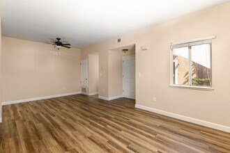 2x1 845sf 6136-114 floor plan
