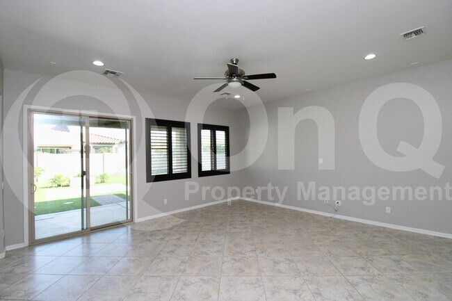 4146 E Glacier Pl Chandler, AZ 85249 photo 3