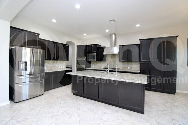 4146 E Glacier Pl Chandler, AZ 85249 photo 2