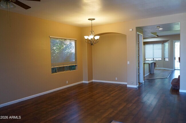 541 N Danielson Way Chandler, AZ 85225 photo 3