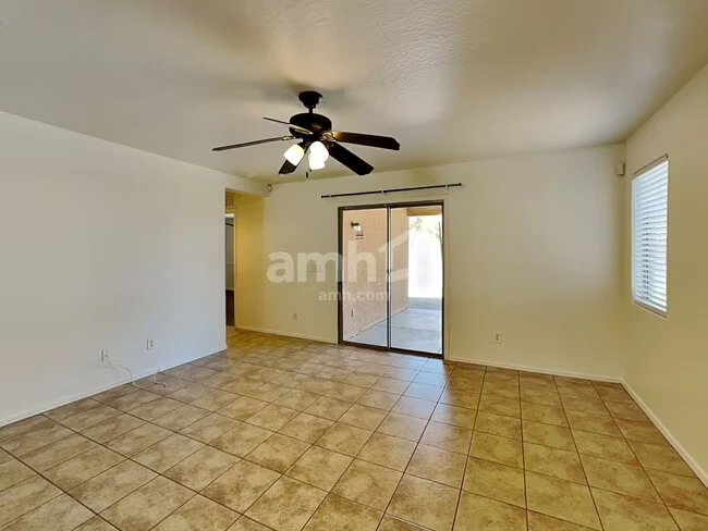 9910 W Crown King Rd Tolleson, AZ 85353 photo 5