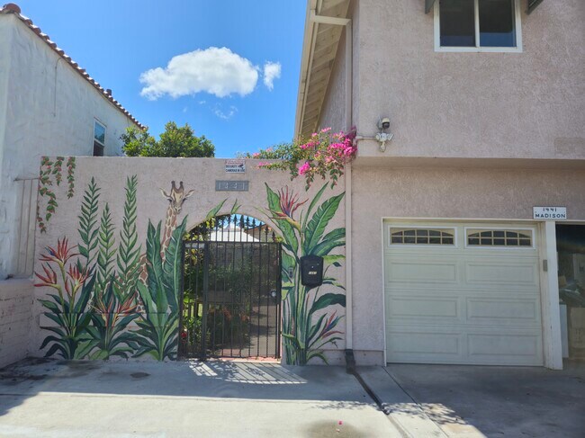 1441 Madison Ave San Diego, CA 92116 photo 2
