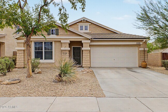 Beautiful 3 Bedroom With Den photo 2