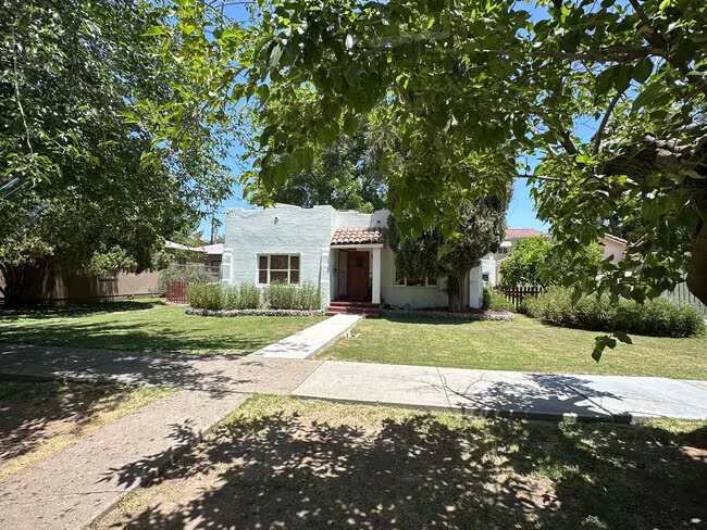 1115 S Maple Ave Tempe, AZ 85281 photo 5