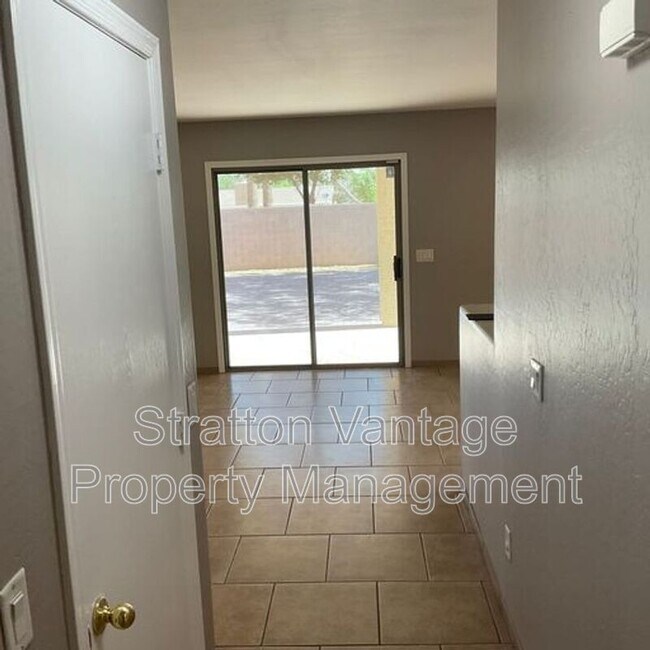 10646 W Alvarado Rd Avondale, AZ 85392 photo 4