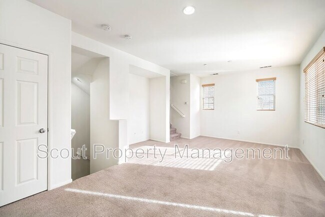 31190 Strawberry Tree Ln Temecula, CA 92592 photo 4