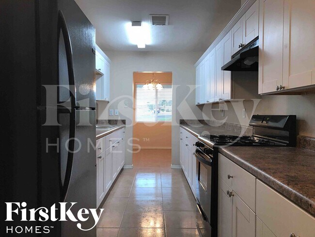 3625 W San Juan Ave Phoenix, AZ 85019 photo 5