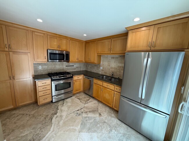 4955 Del Monte Ave San Diego, CA 92107