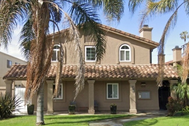 4955 Del Monte Ave San Diego, CA 92107 photo 3