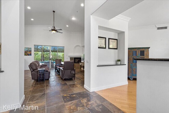10290 N 117th Pl Scottsdale, AZ 85259 photo 2