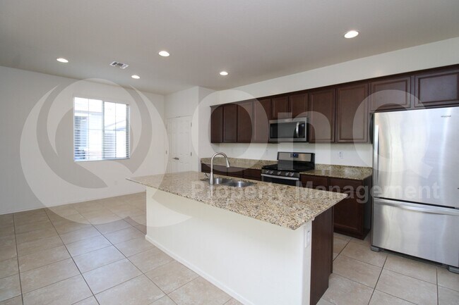 222 N 56th Pl Mesa, AZ 85205 photo 3