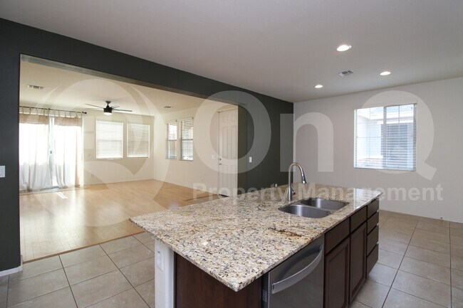 222 N 56th Pl Mesa, AZ 85205 photo 5