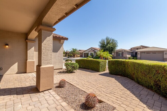 622 W San Carlos Way Chandler, AZ 85248 photo 3