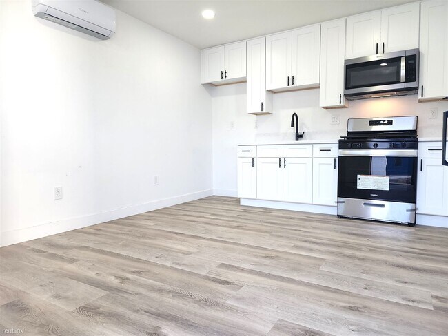 1830 Newton Ave San Diego, CA 92113