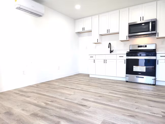 1830 Newton Ave San Diego, CA 92113 photo 3