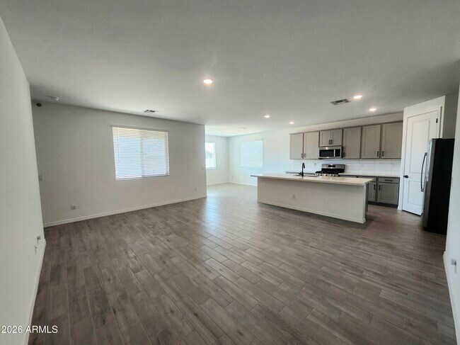 4183 E Brook Lynn Pl San Tan Valley, AZ 85140 photo 3