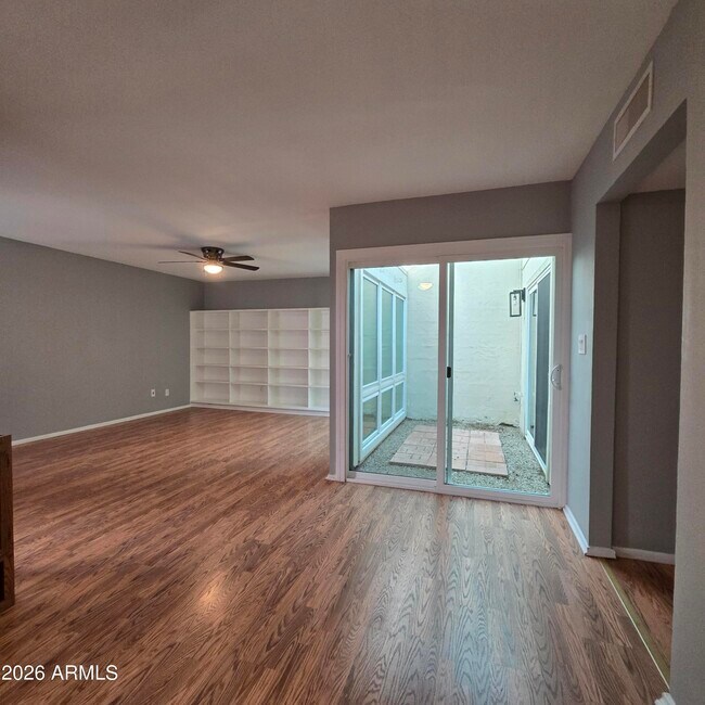 13403 N 24th Ln Phoenix, AZ 85029 photo 3